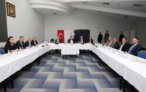 Vali Numan Hatipoğlu, OKA Mayıs Ayı Toplantısı'na Katıldı